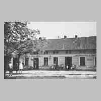 071-0057 Kolonialwaren und Gasthaus Julius Wegner in Paterswalde im Jahre 1936.jpg